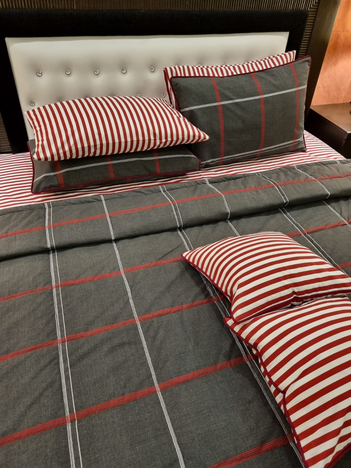 IV512 Duvet Cover Set - Without Filling