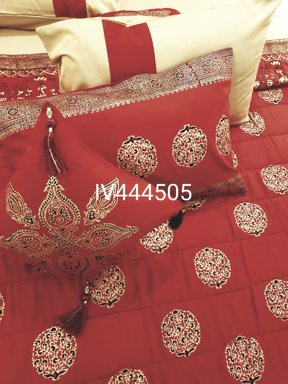 IV444505 - Comforter Set