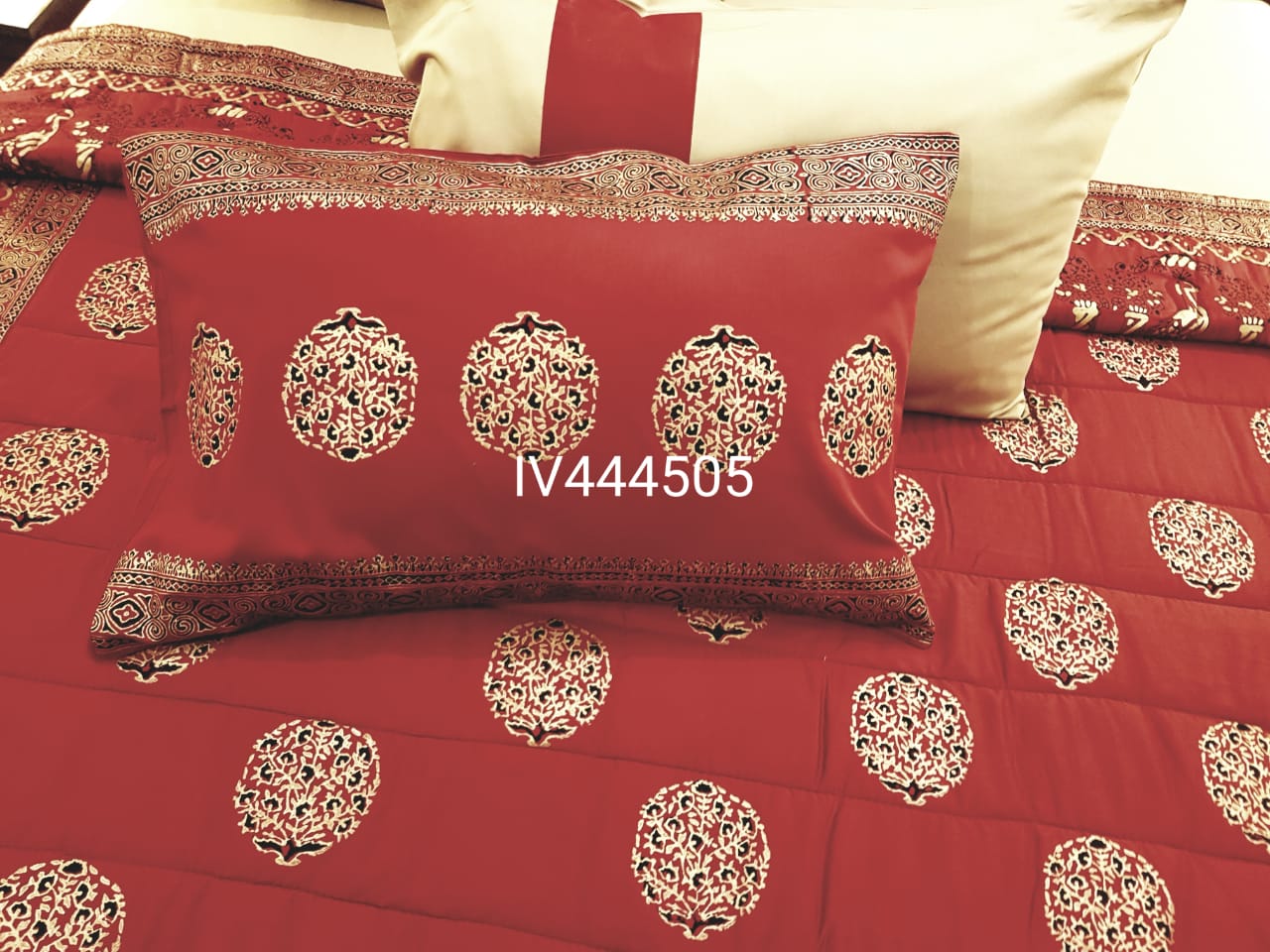 IV444505 - Comforter Set