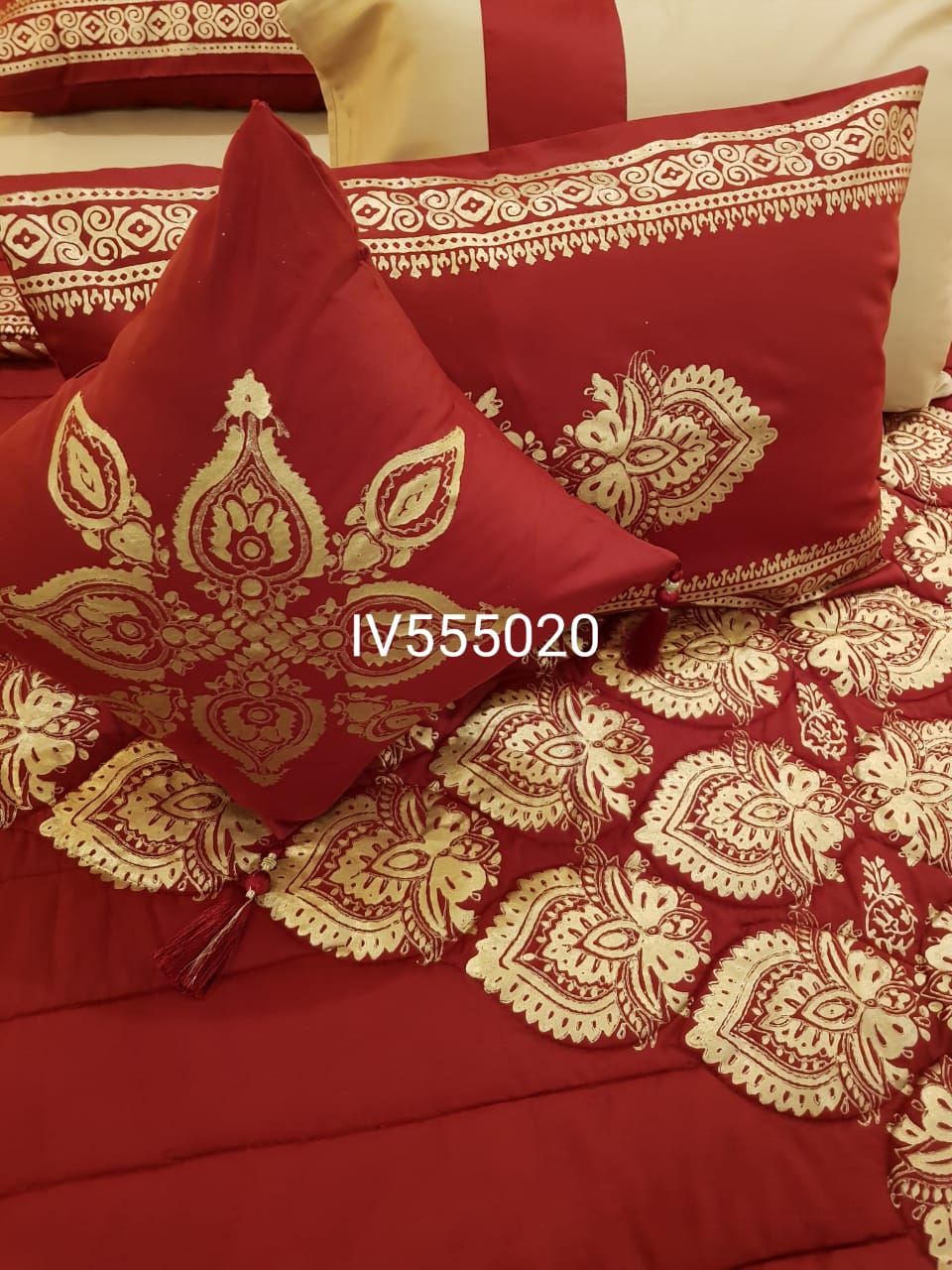 IV555020 Comforter Set