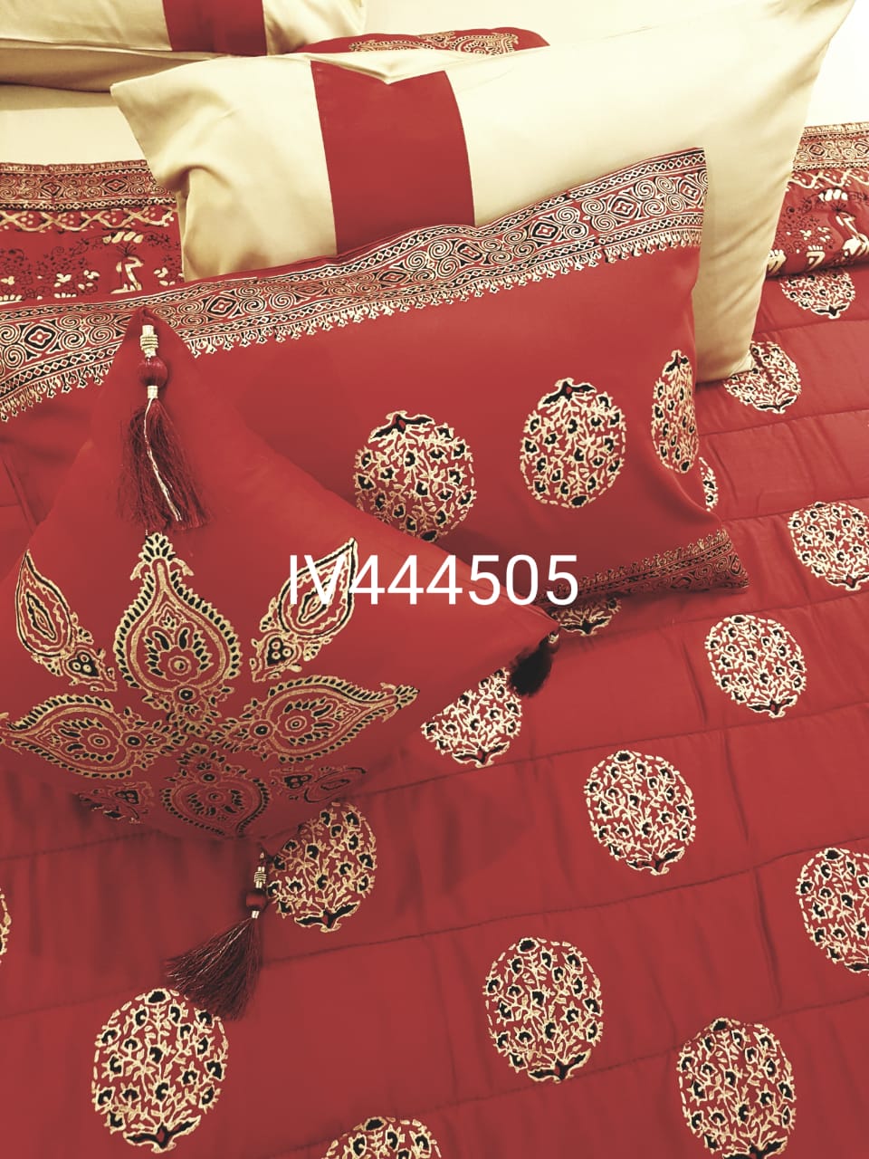 IV444505 - Comforter Set
