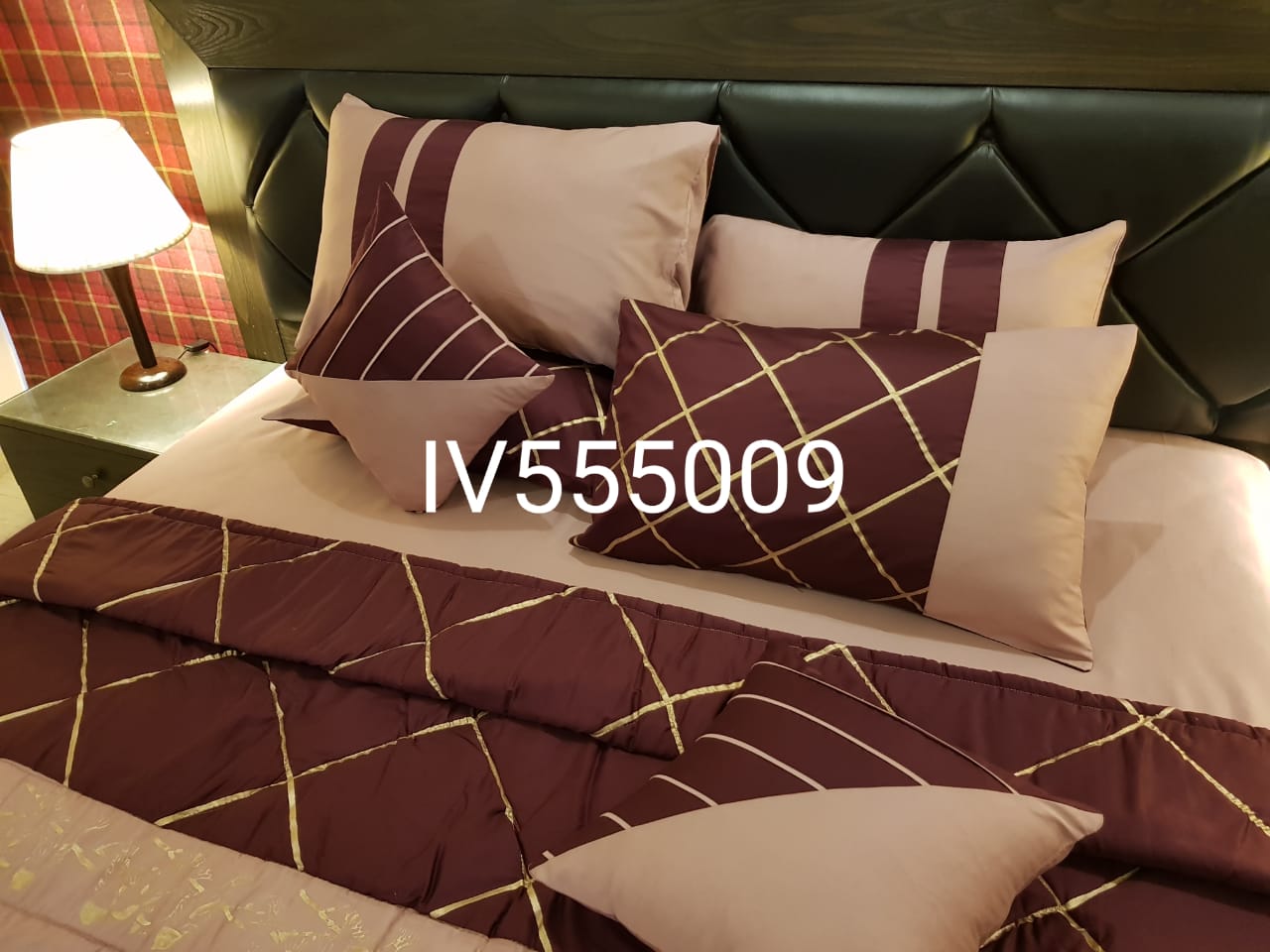 IV555009 Comforter Set