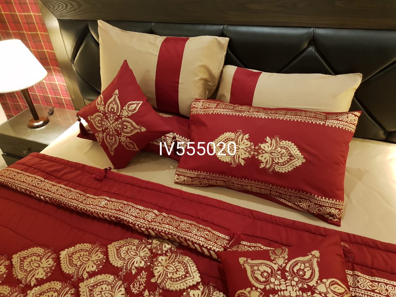 IV555020 Comforter Set