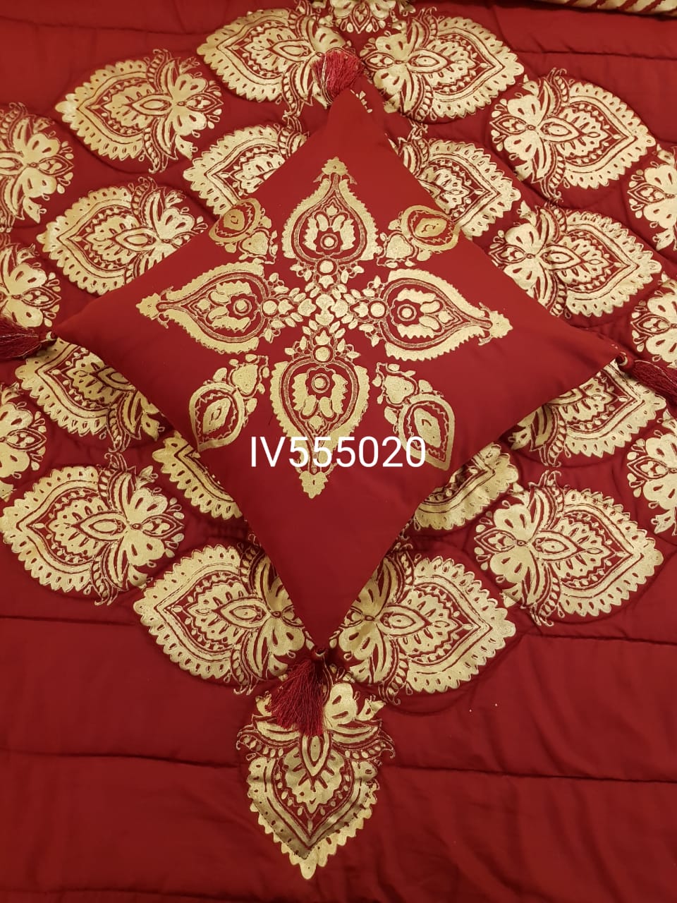 IV555020 Comforter Set