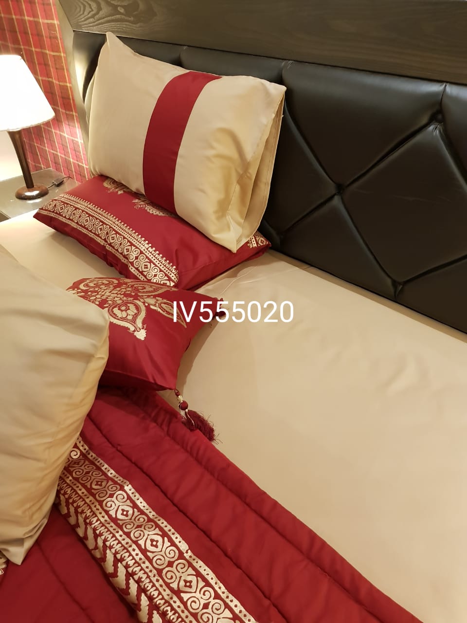 IV555020 Comforter Set