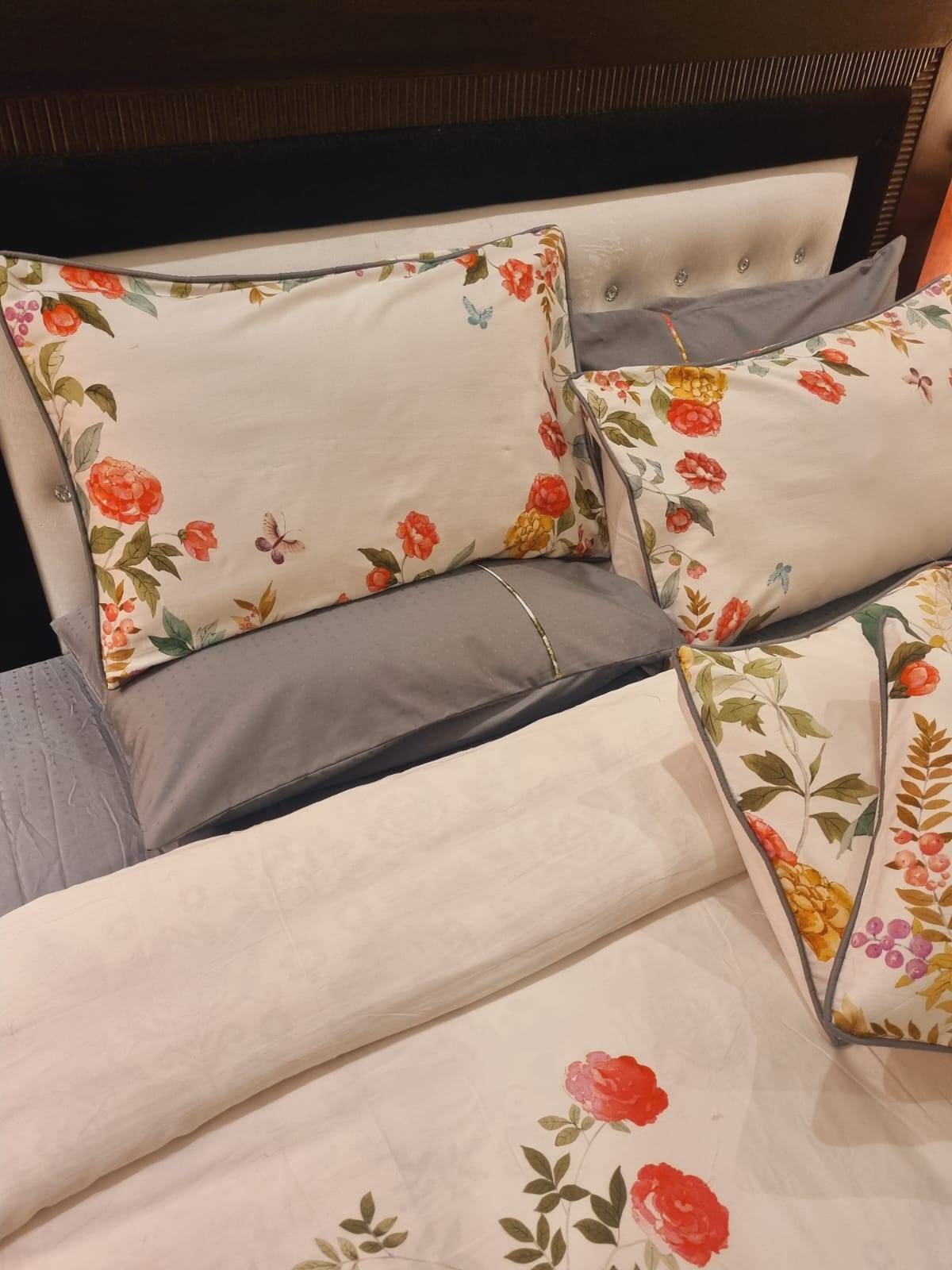 IV703 Luxury Cotton Satin Duvet Cover Set - Without Filling