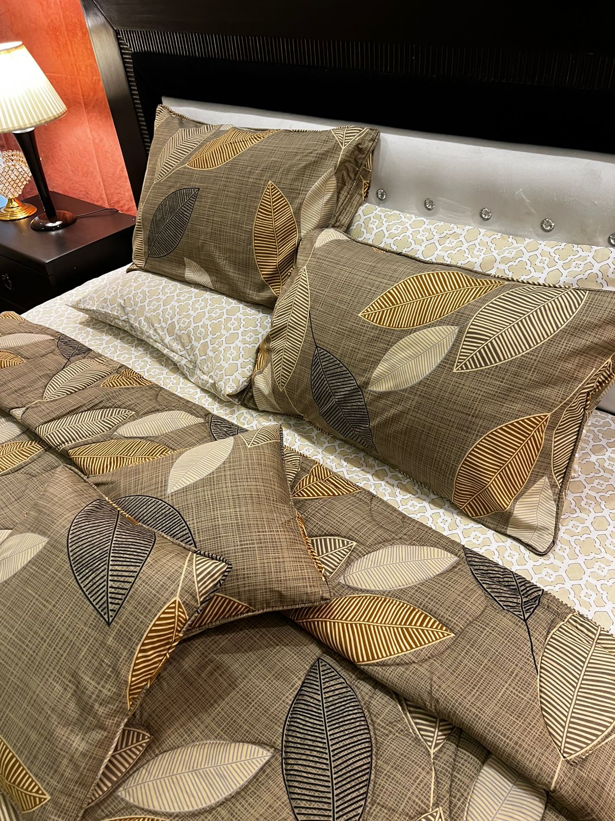 IV676 Cotton Comforter Set - Light Filling