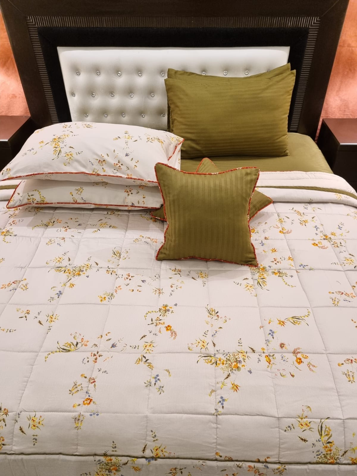 IV441 Luxury Cotton Satin Comforter Set - Light Filling