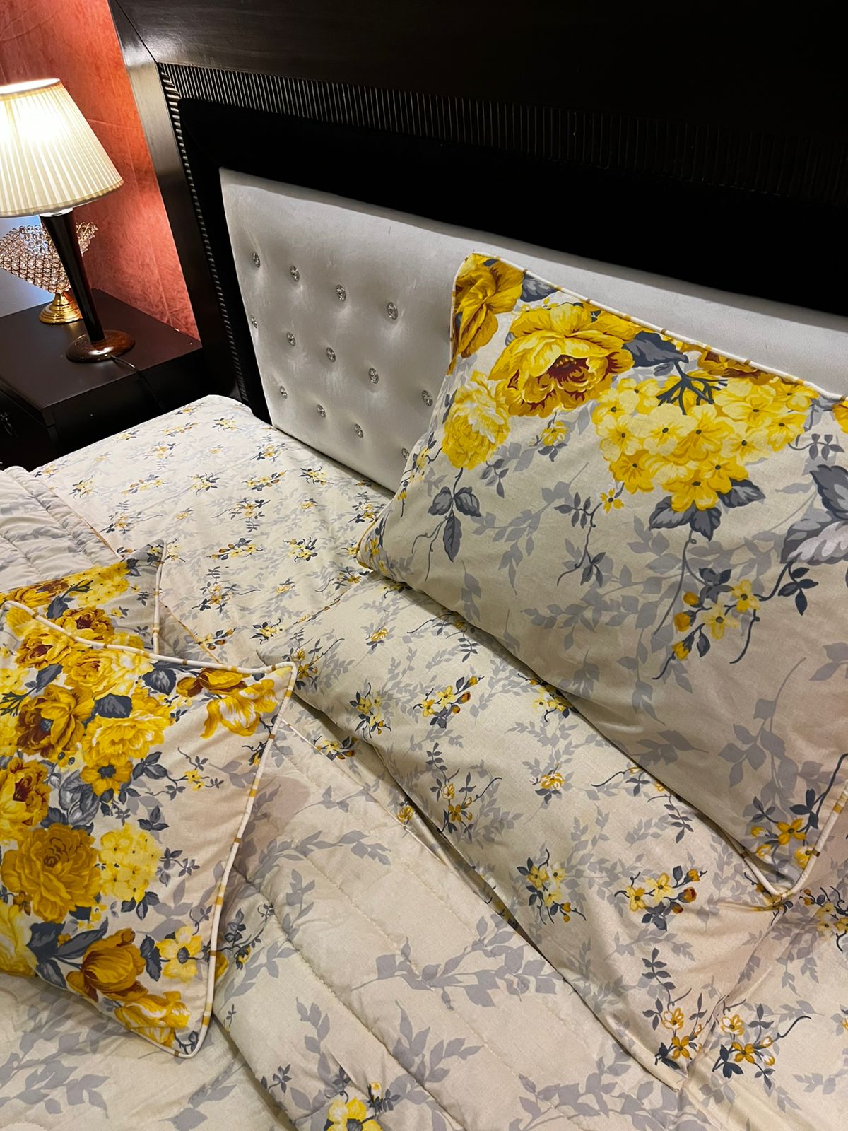 IV679 Cotton Comforter Set - Light Filling