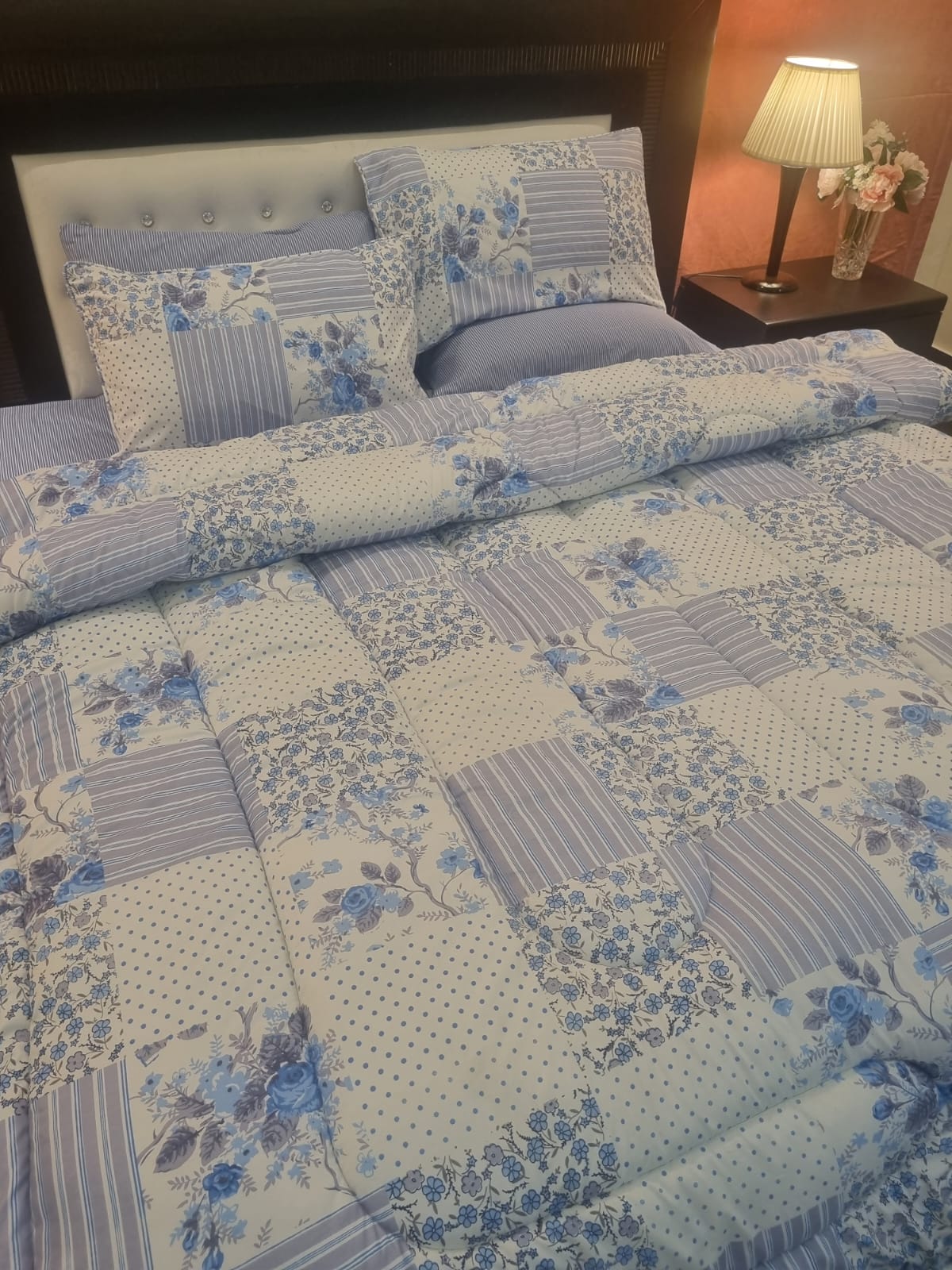 IV718 Winter Comforter Set