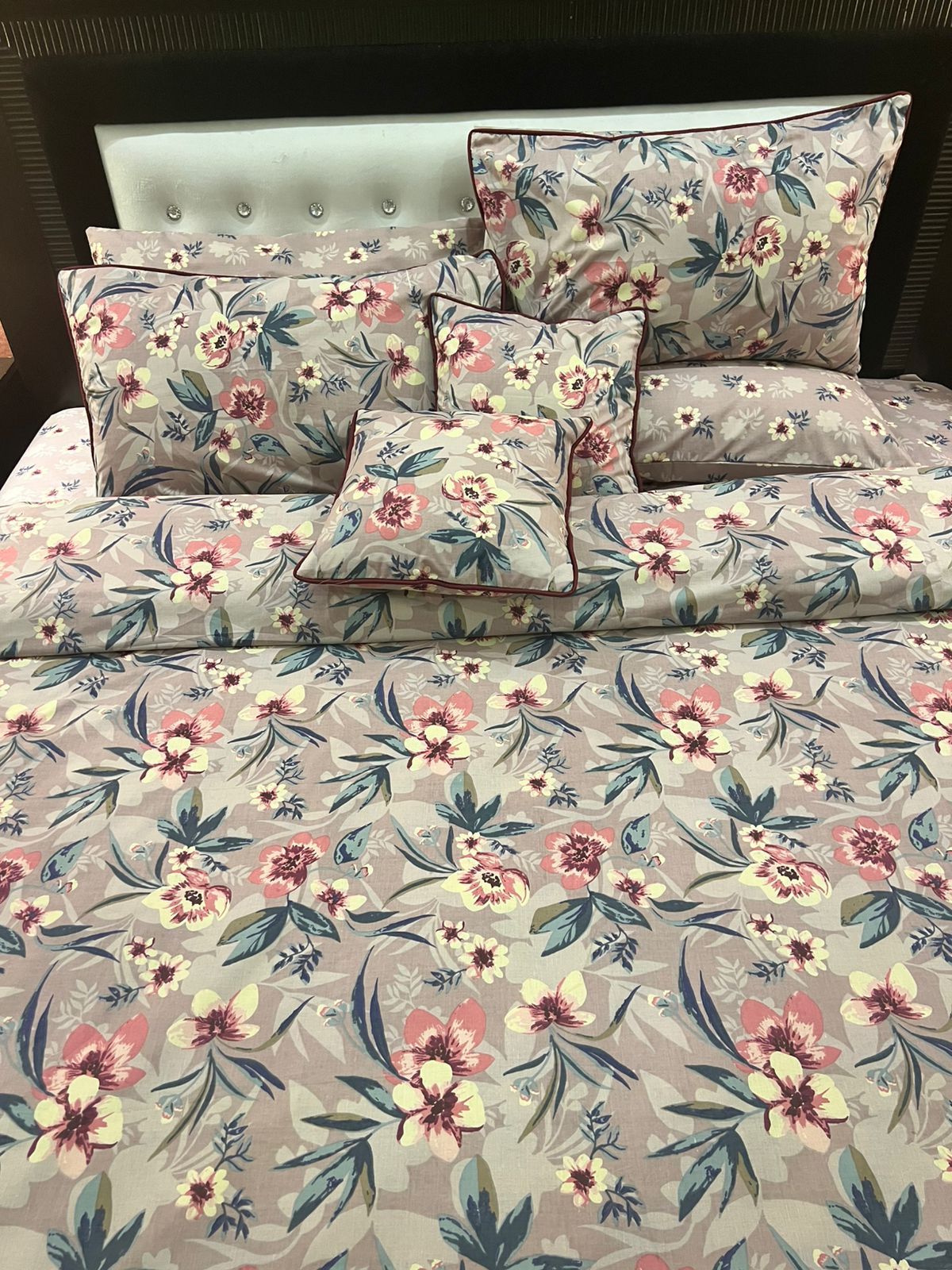 IV706 Cotton Duvet cover Set - Without Filling