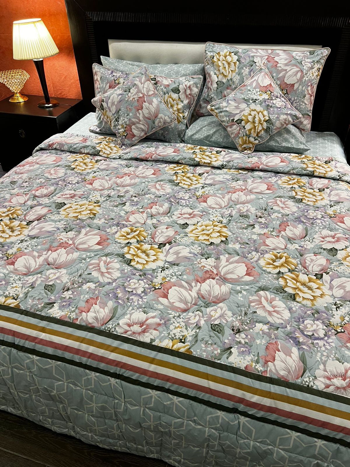 IV680 Cotton Comforter Set - Light Filling