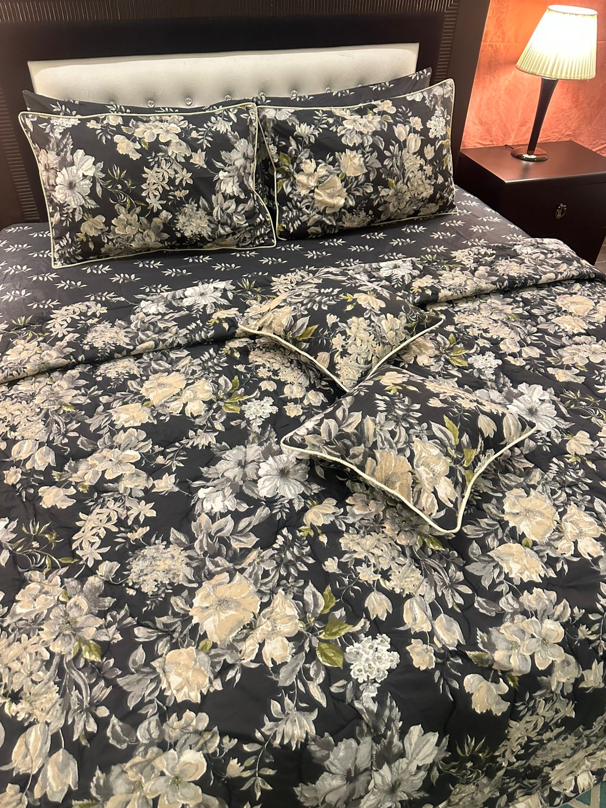 IV586 Cotton Comforter Set - Light Filling