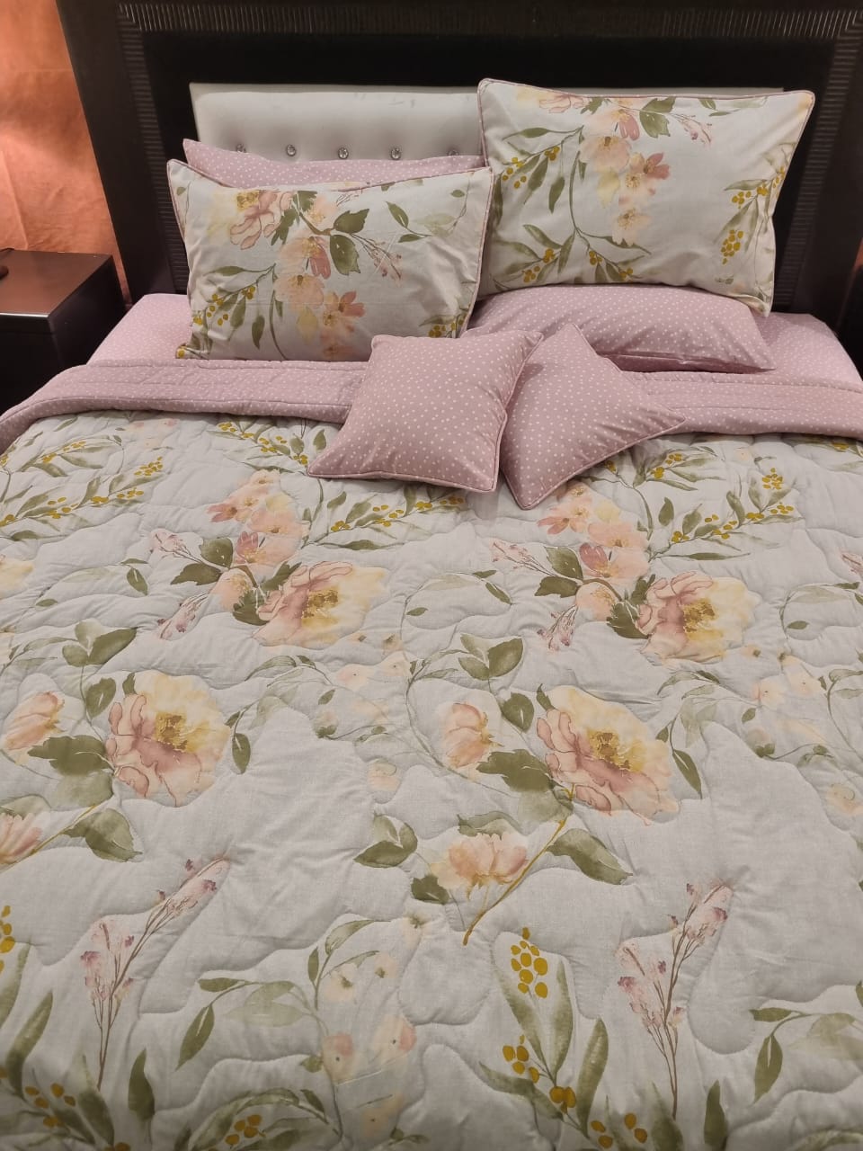 IV687 Cotton Comforter Set - Light Filling