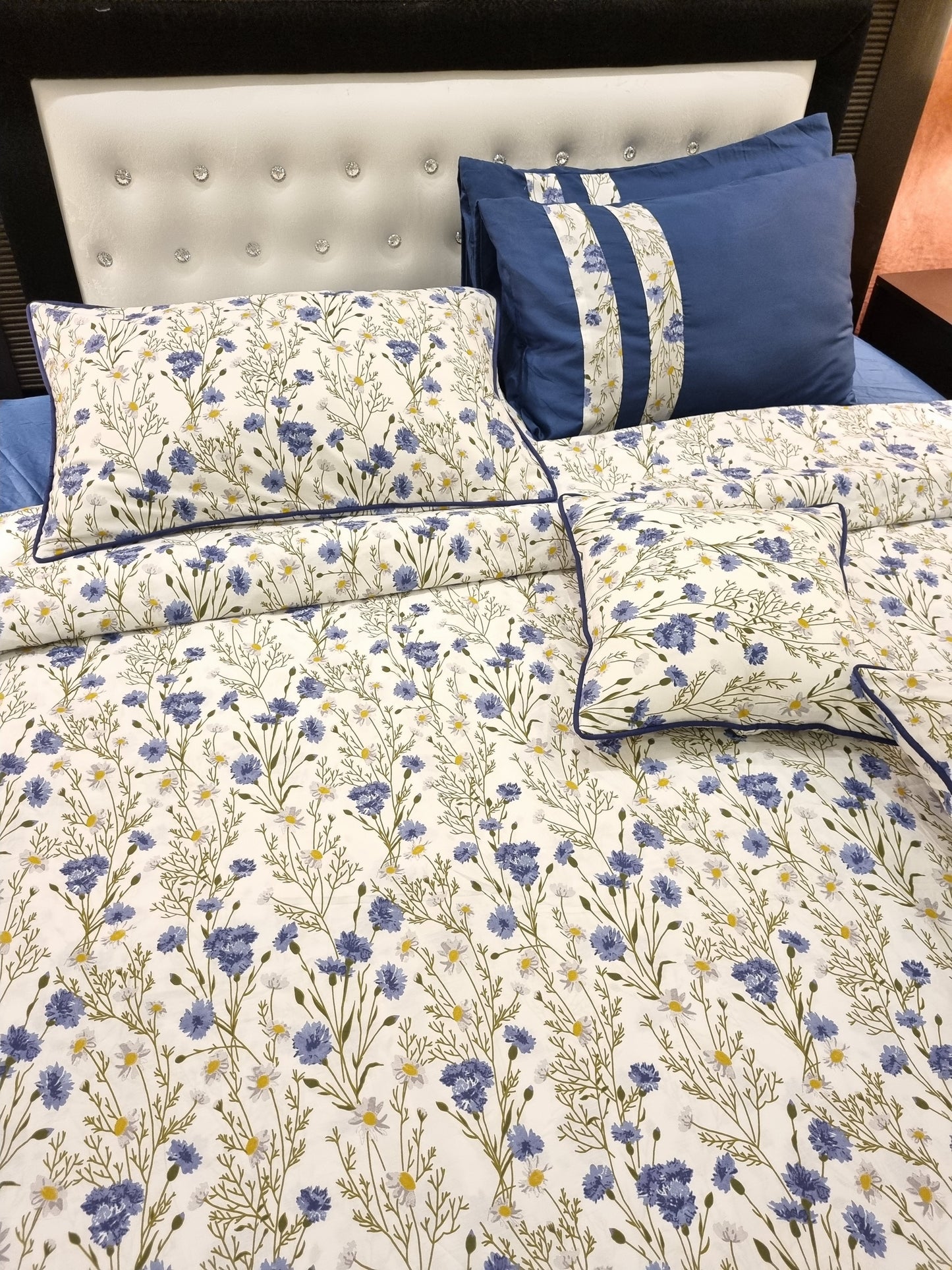 IV438 Luxury Cotton Satin Comforter Set - Light Filling