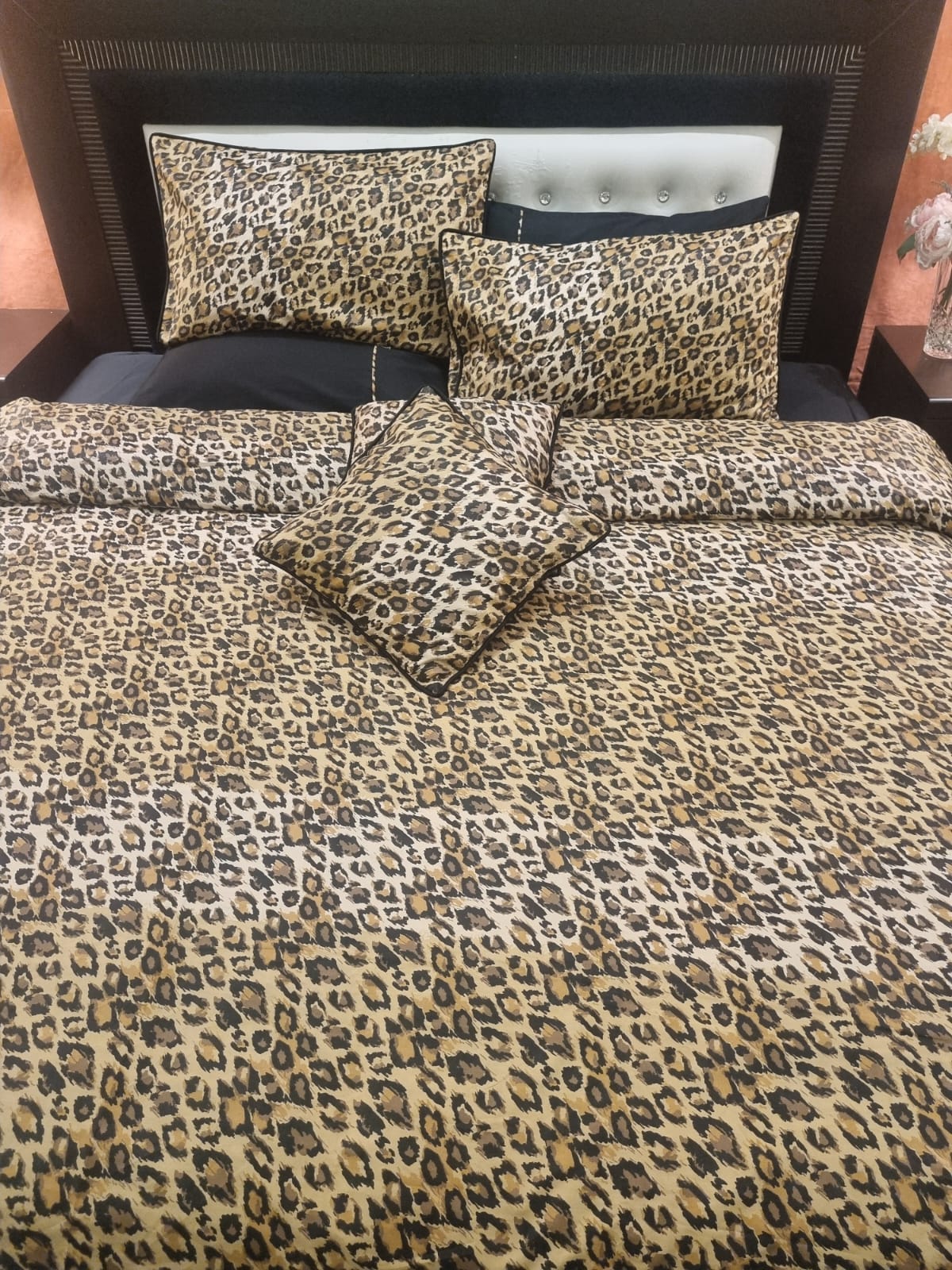 IV700 Luxury Cotton Satin Duvet Cover Set - Without Filling