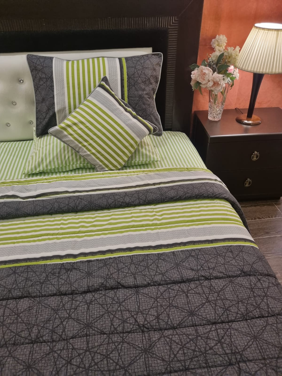 IV685 Cotton Comforter Set - Light Filling