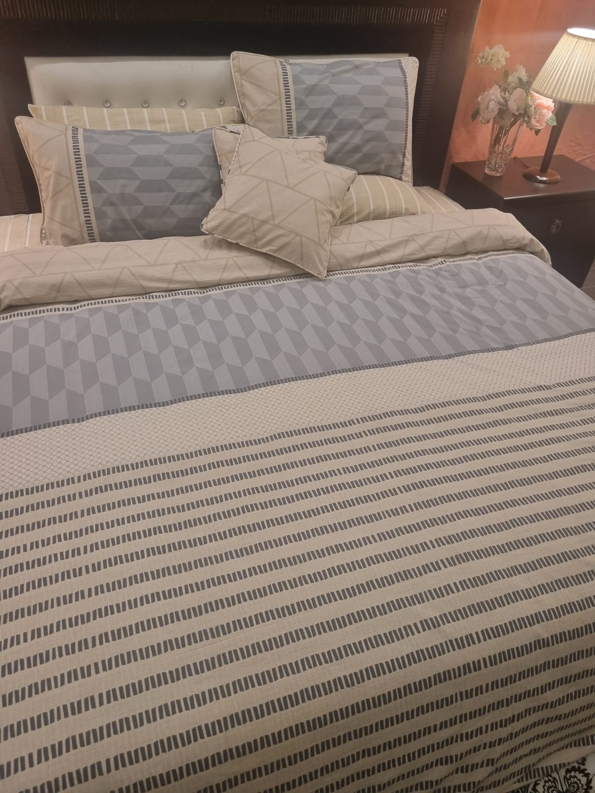 IV693 Winter Comforter Set