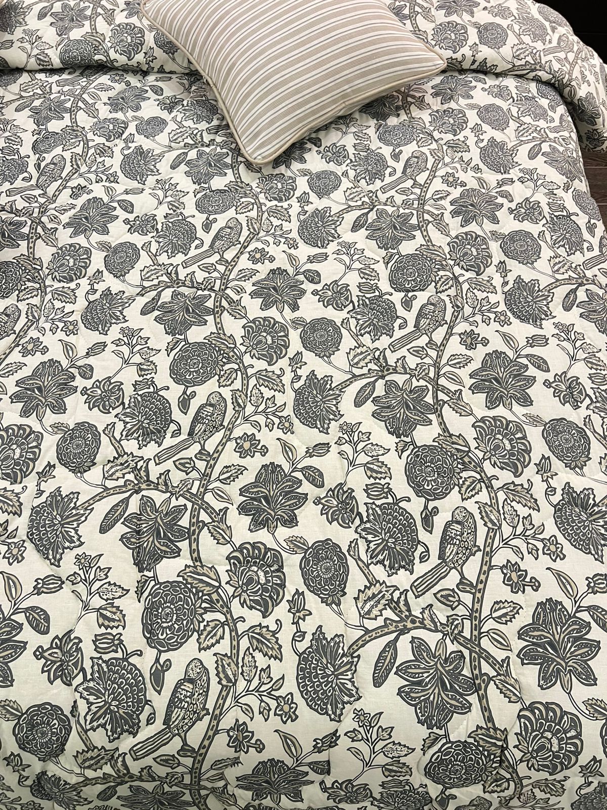 IV578 Cotton Comforter Set - Light Filling