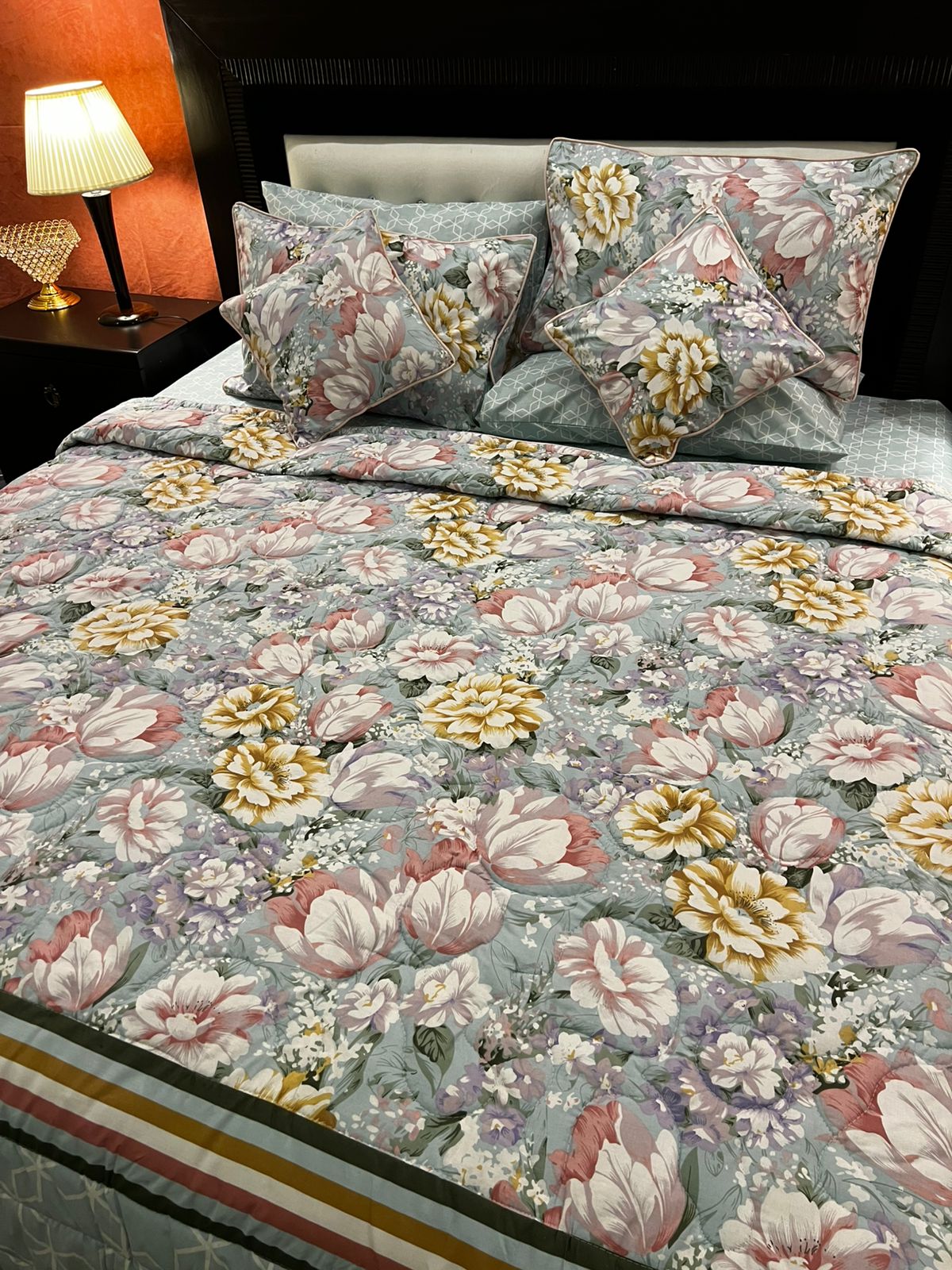IV680 Cotton Comforter Set - Light Filling