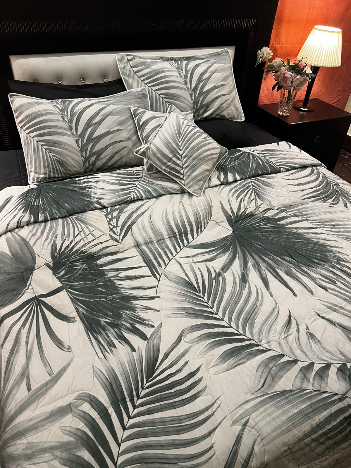 IV642 Cotton Comforter Set - Light Filling