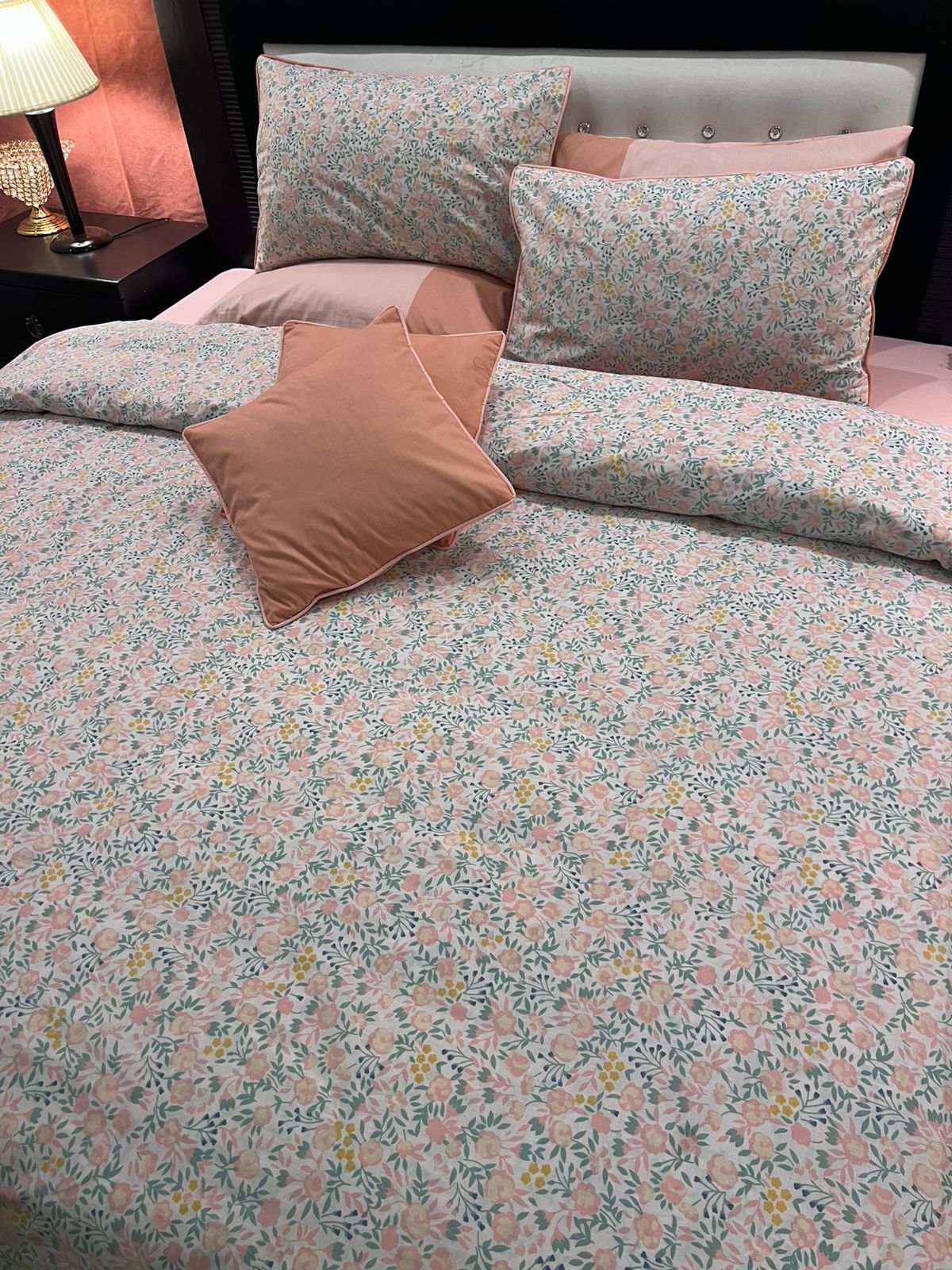 IV698 Cotton Comforter Set - Light Filling