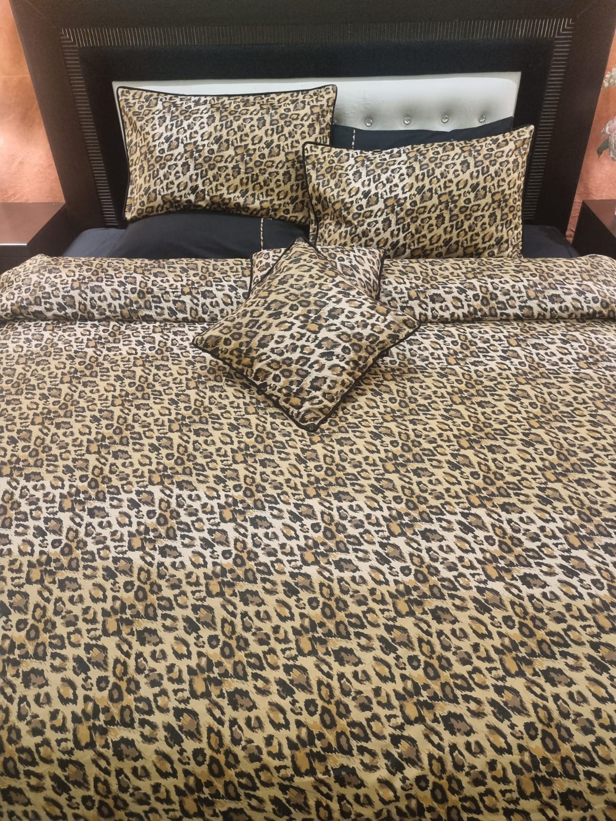 IV700 Luxury Cotton Satin Duvet Cover Set - Without Filling