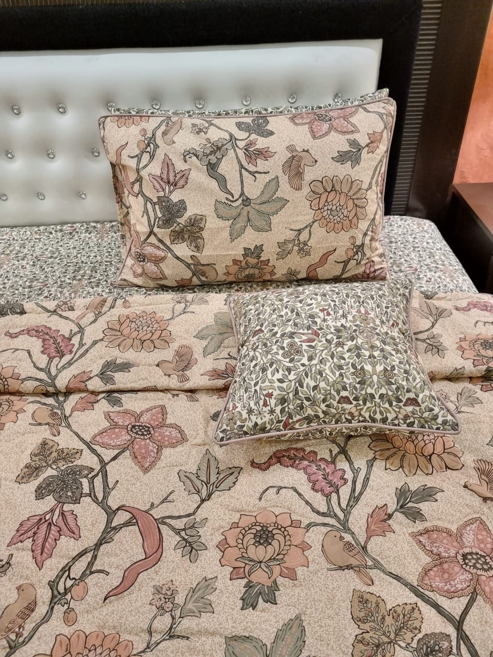 IV513 Cotton Comforter Set - Light Filling