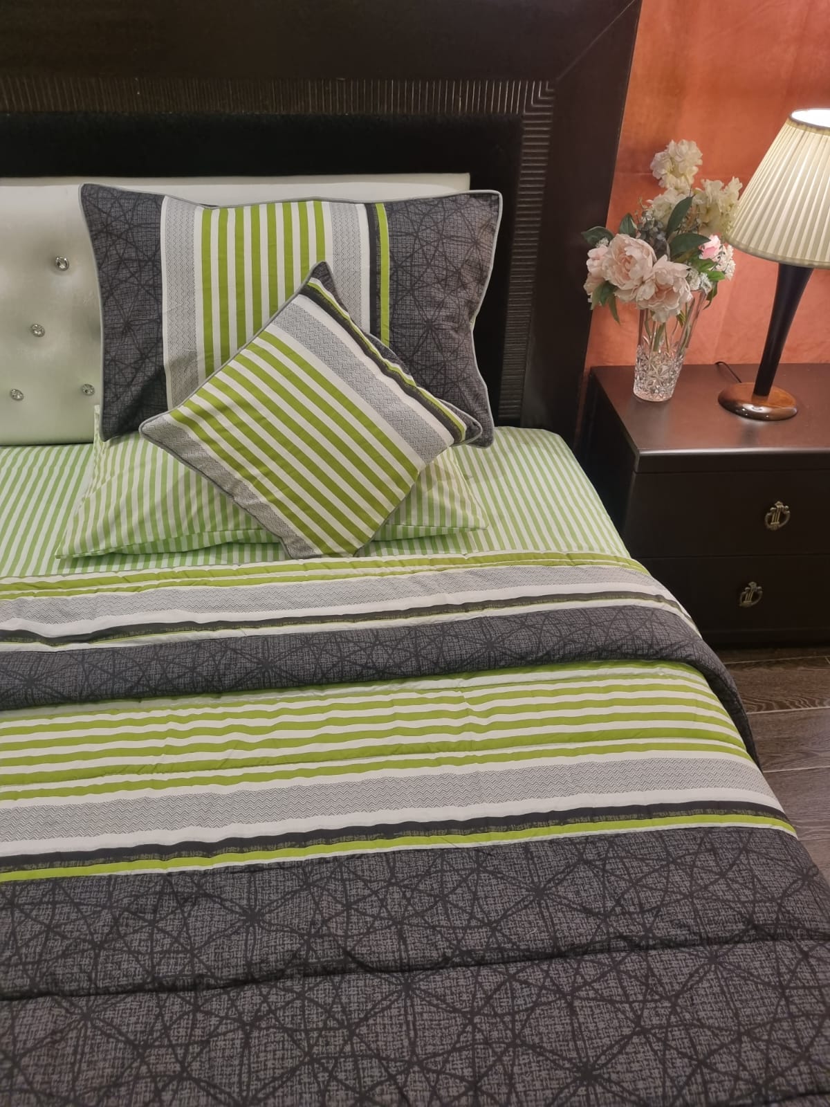 IV685 Cotton Comforter Set - Light Filling