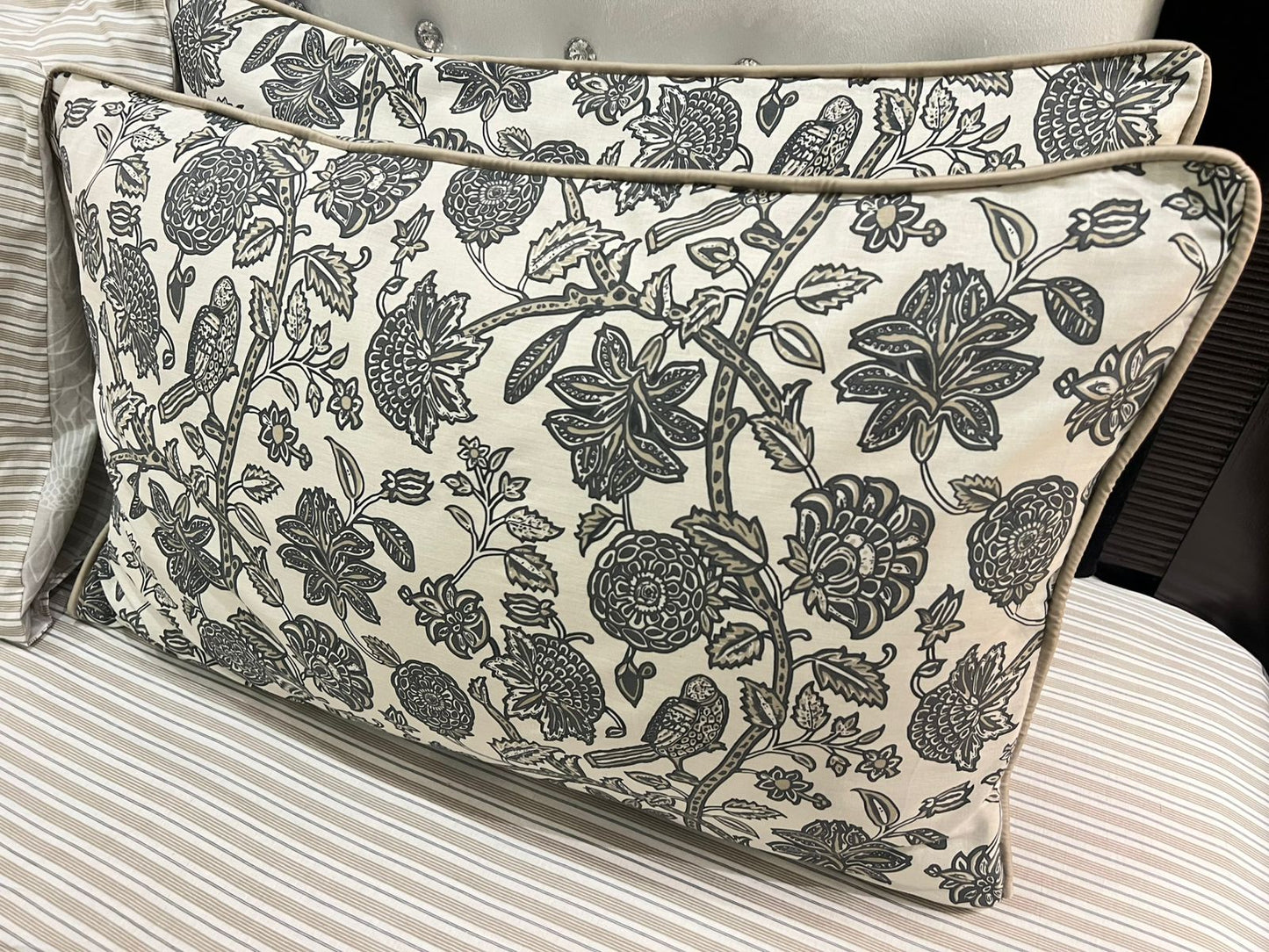 IV578 Cotton Comforter Set - Light Filling