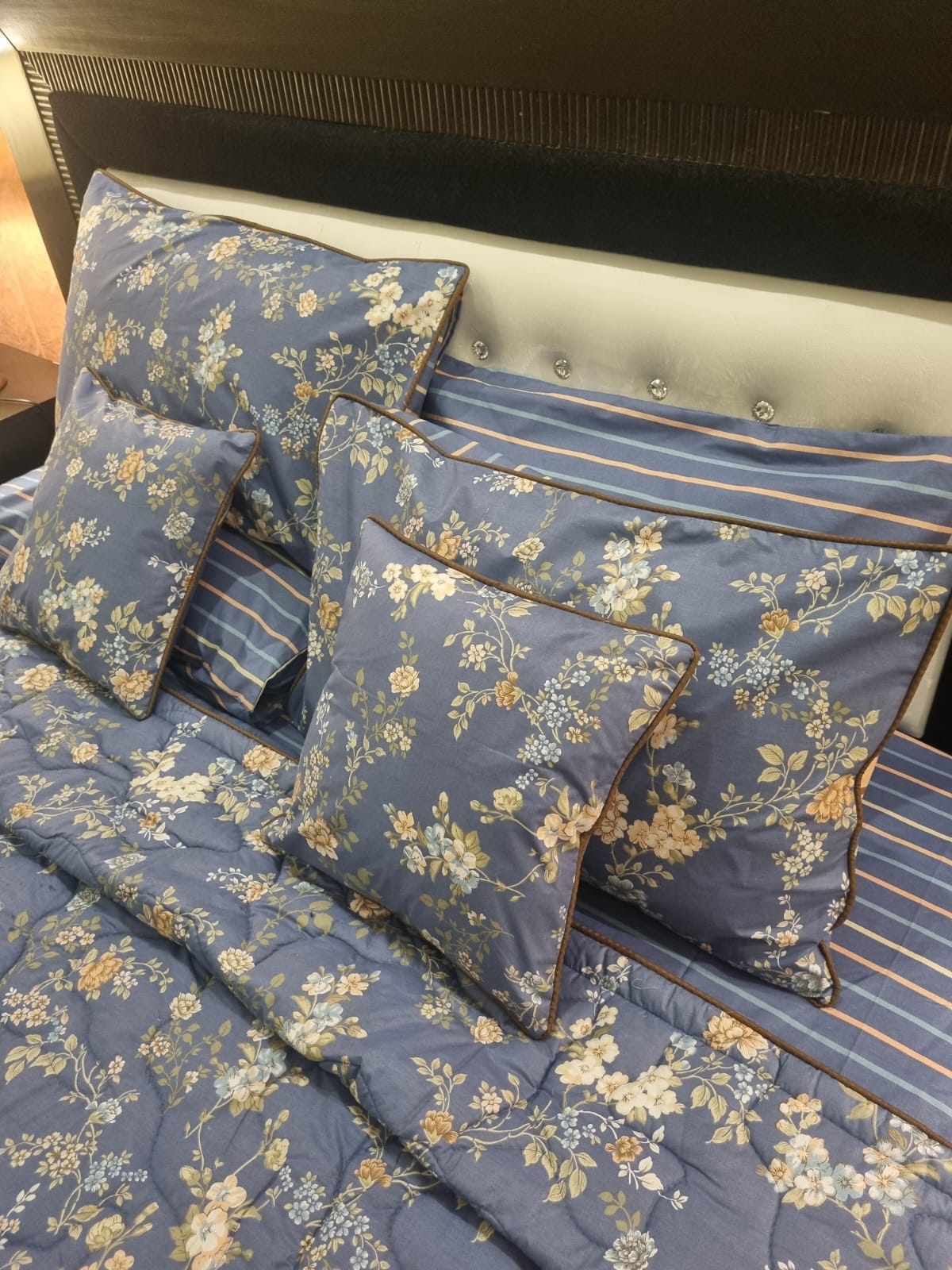 IV678 Cotton Comforter Set - Light Filling
