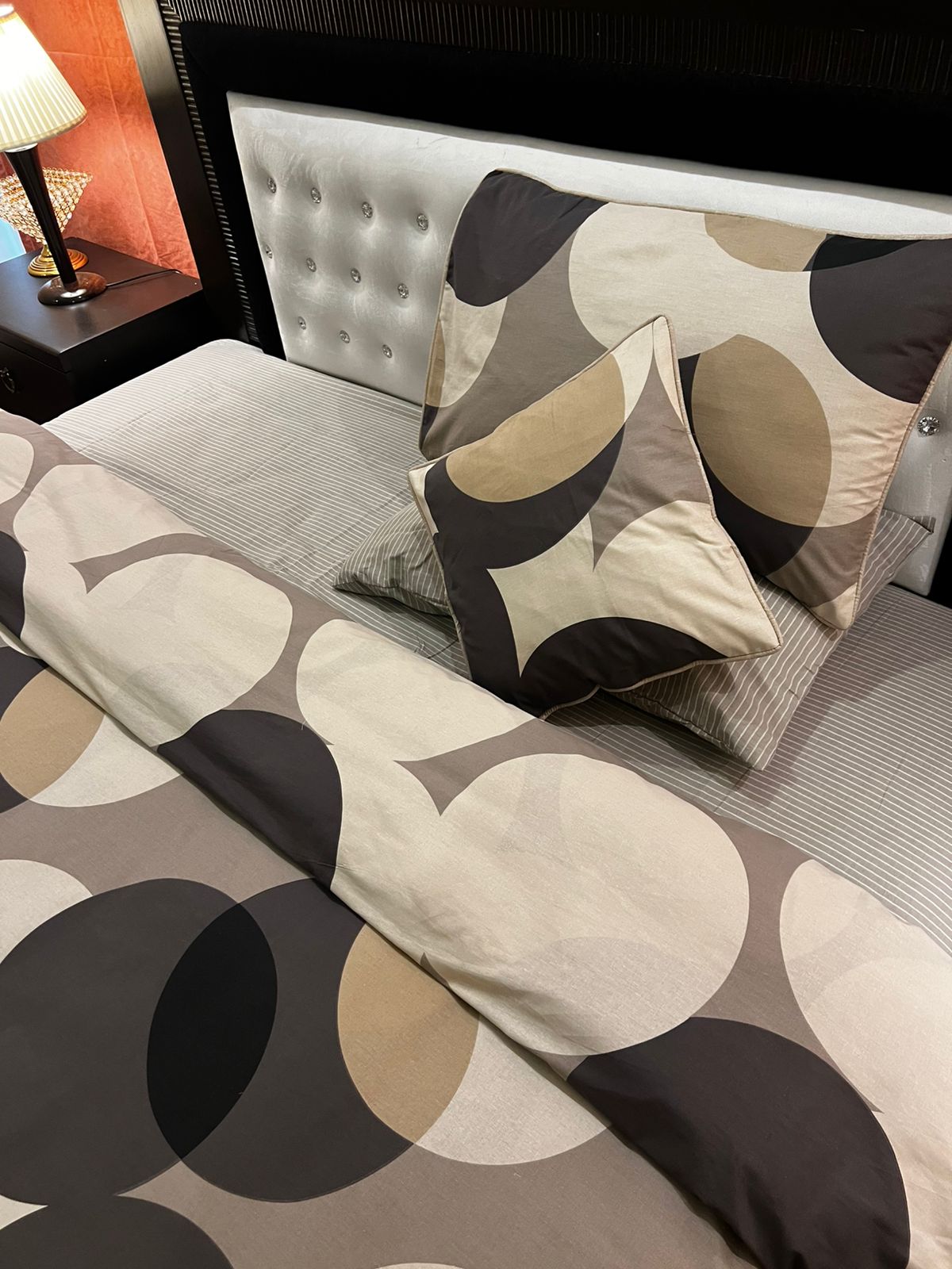 IV699 Cotton Comforter Set - Light Filling