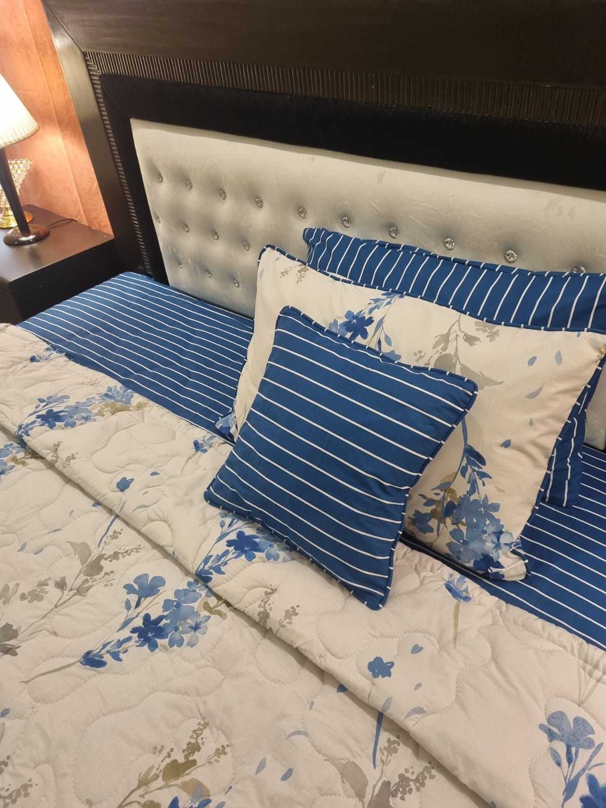 IV684 Cotton Comforter Set - Light Filling