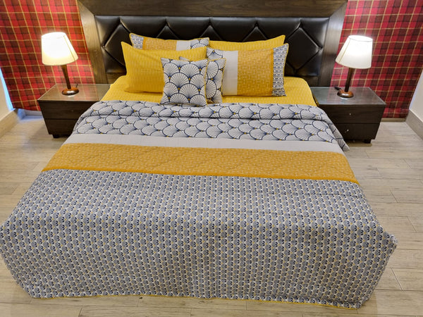 IV130 Comforter Set - Light Filling