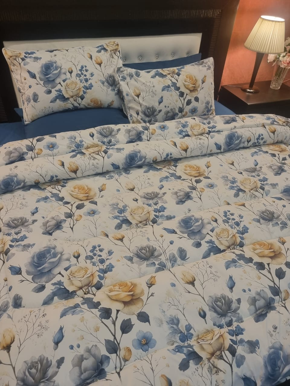 IV716 Winter Comforter Set