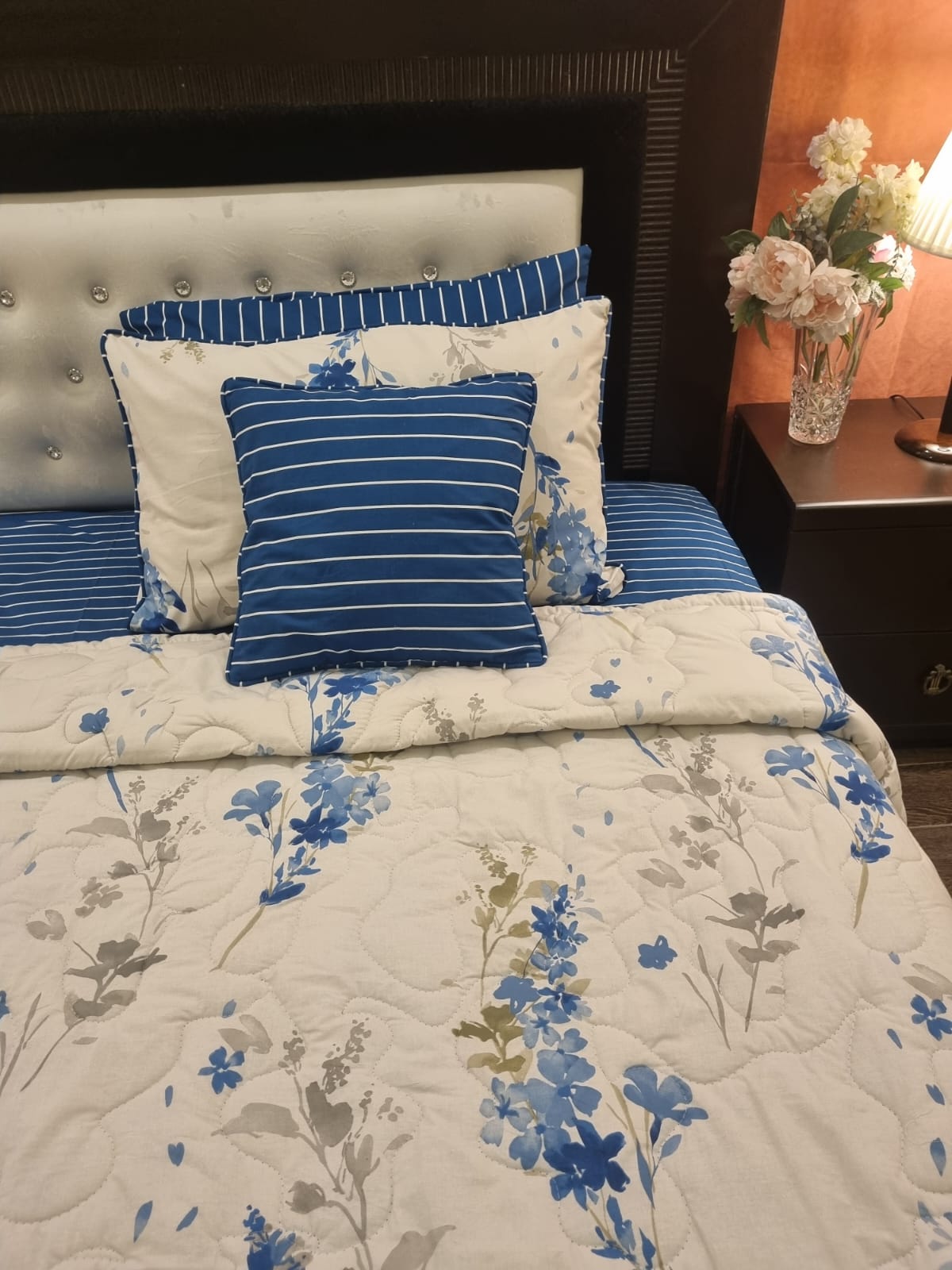 IV684 Cotton Comforter Set - Light Filling