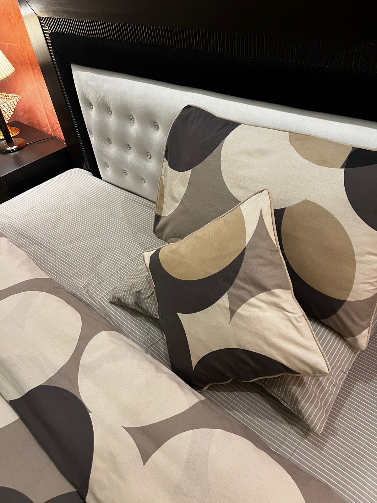 IV699 Cotton Comforter Set - Light Filling