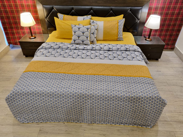 IV130 Comforter Set - Light Filling