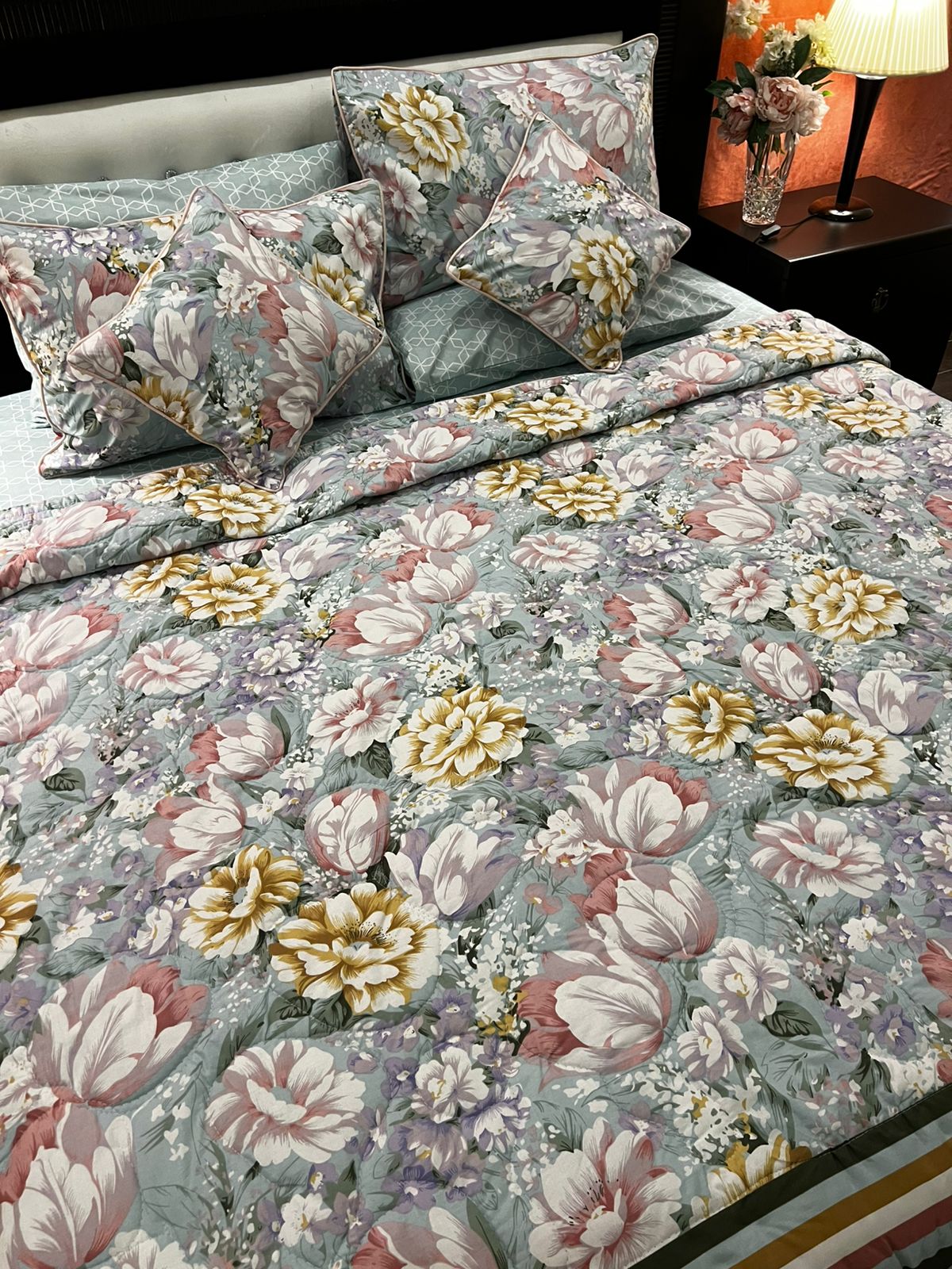 IV680 Cotton Comforter Set - Light Filling