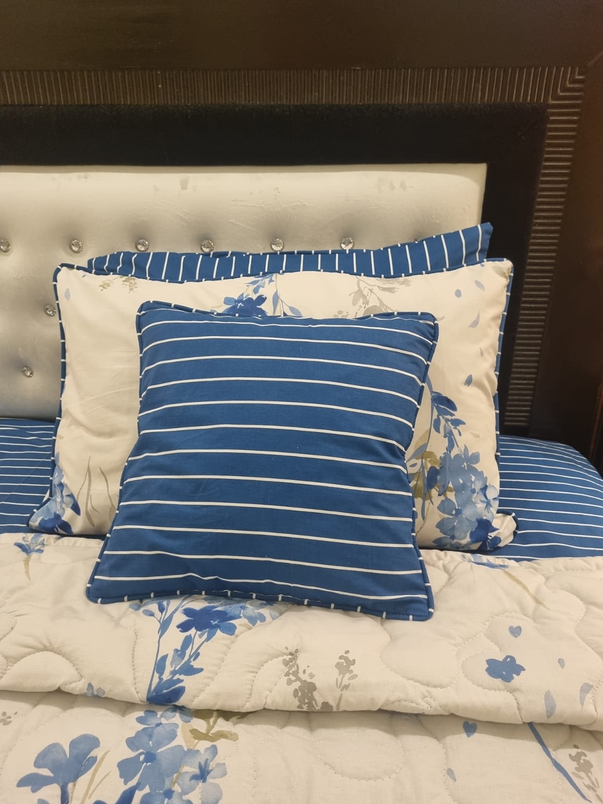 IV684 Cotton Comforter Set - Light Filling