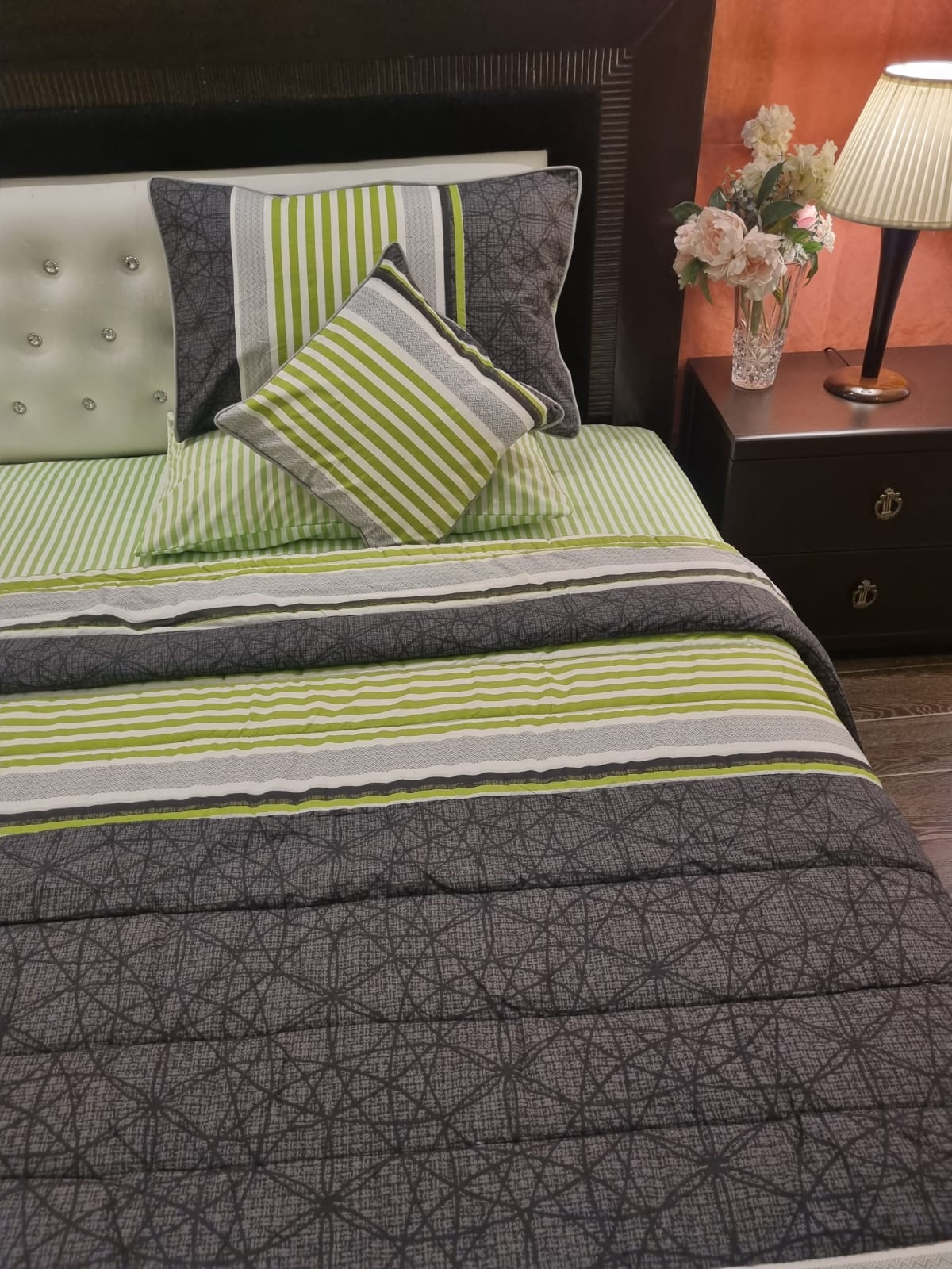 IV685 Cotton Comforter Set - Light Filling