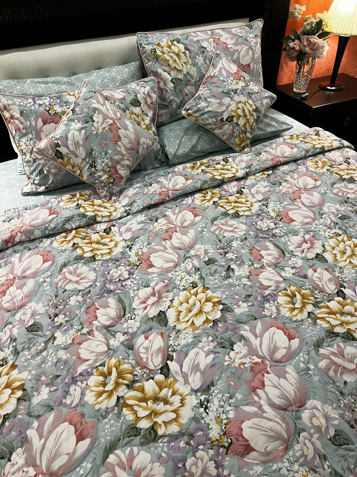 IV680 Cotton Comforter Set - Light Filling