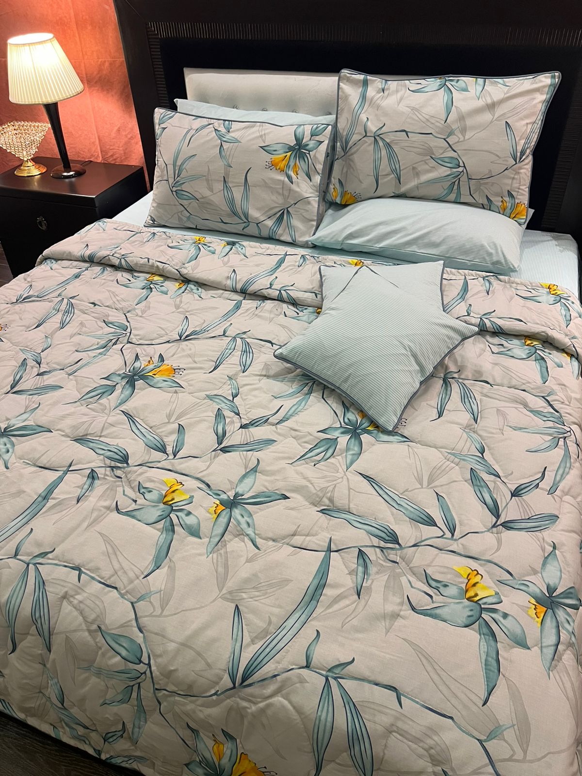 IV632 Cotton Comforter Set - Light Filling