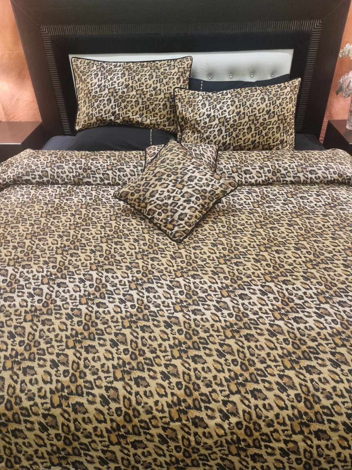 IV700 Luxury Cotton Satin Duvet Cover Set - Without Filling