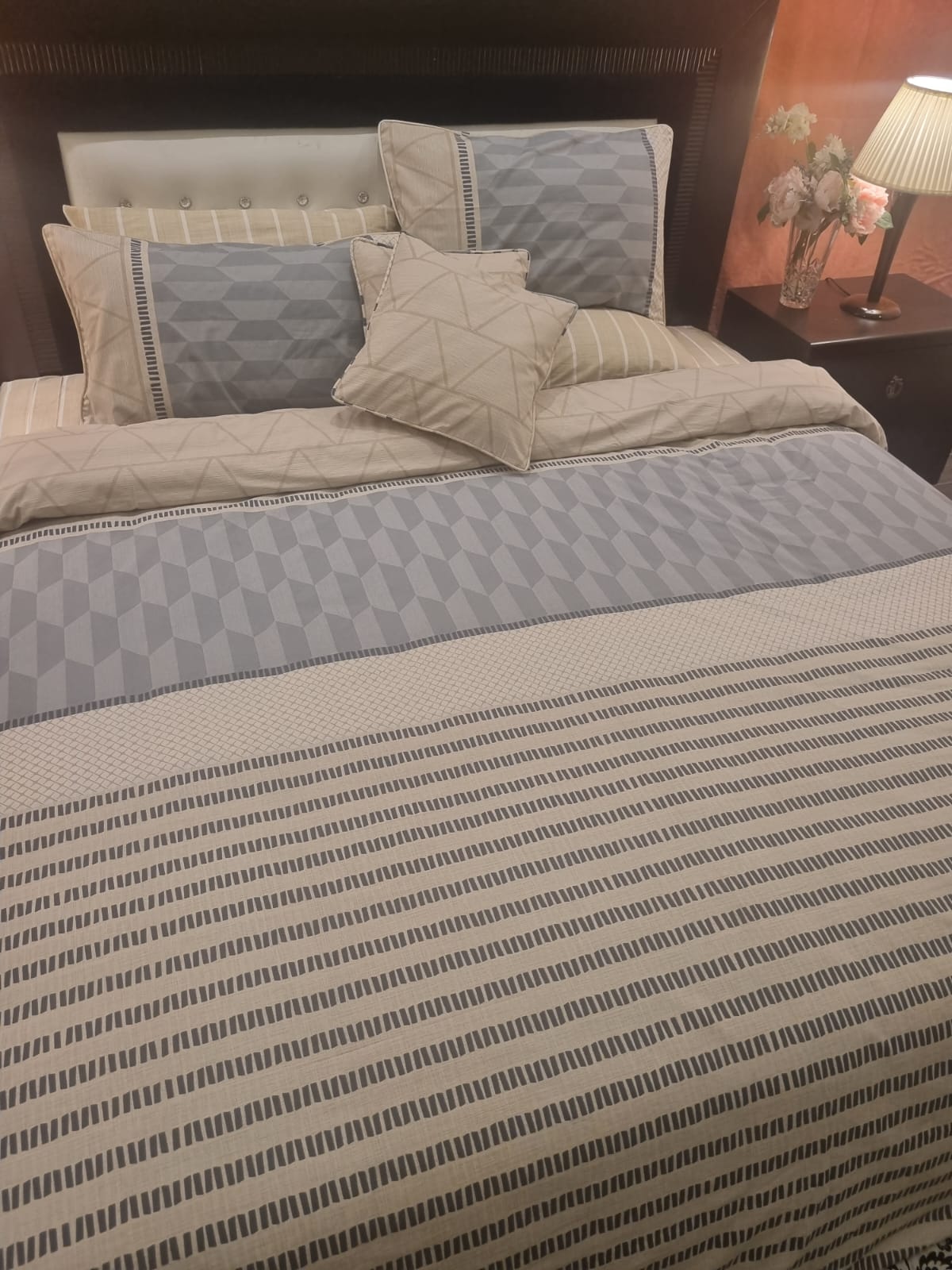 IV693 Winter Comforter Set