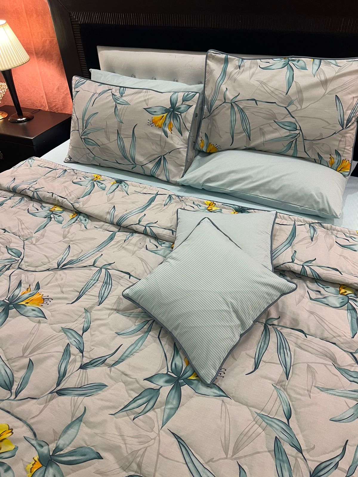 IV632 Cotton Comforter Set - Light Filling