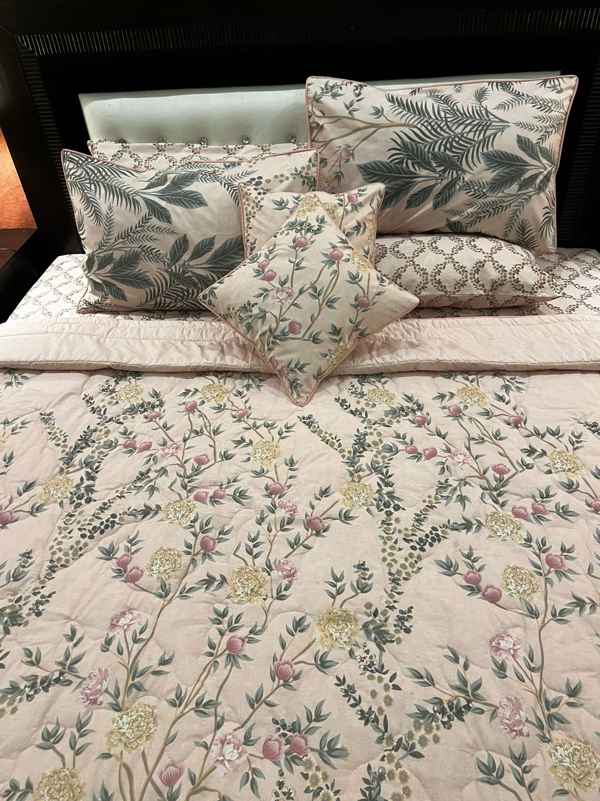 IV683 Cotton Comforter Set - Light Filling