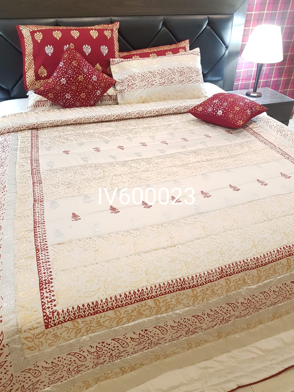 The Crimson &amp; Ivory Regal Heritage Bridal Set