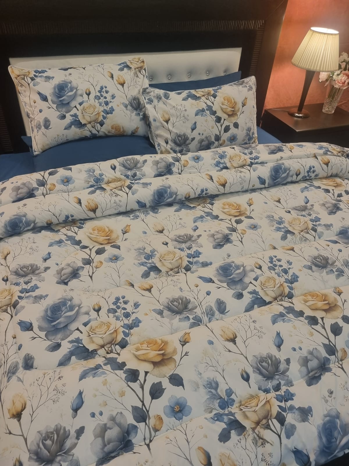 IV716 Winter Comforter Set