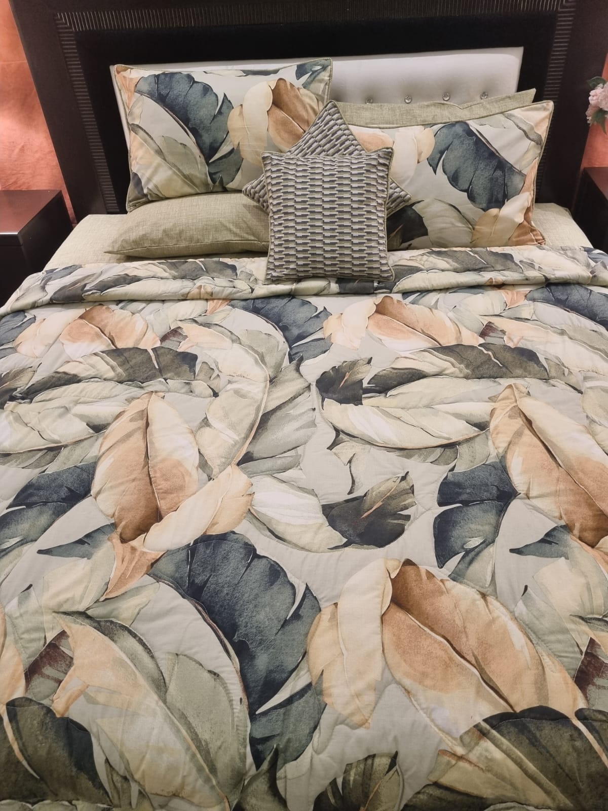 IV686 Cotton Comforter Set - Light Filling